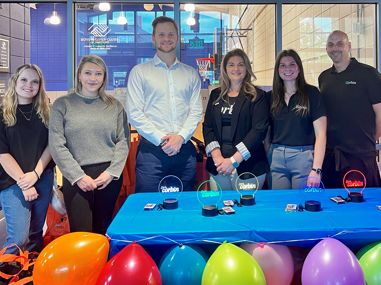 LoveCorbin_BoysGirlsClub_HarvestBags_10'23'25_23_Ashley-Anna-Luca-Lisa-Lindsay-AJ