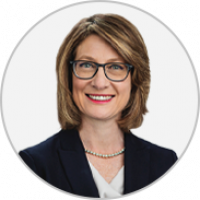 Renee Campbell, SVP, IR & Treasury Valmont - portrait